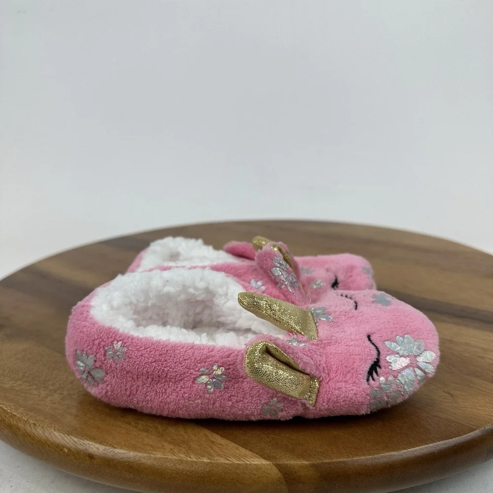 New Little Kids BMagical By Btween Pink Rainbow Fuzzy Lined Slippers Size 2 C